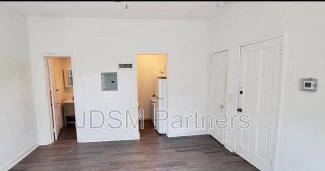 Building Photo - 1263 N Clarkson St