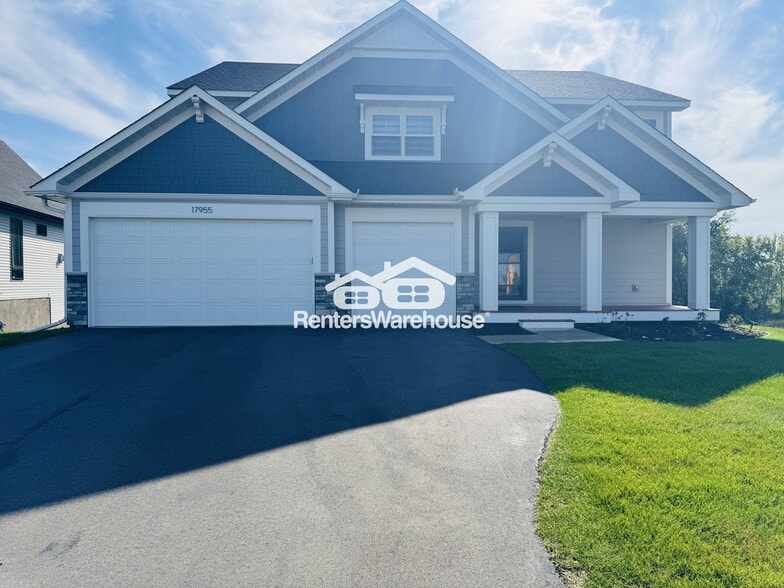 Primary Photo - 17955 Headwaters Dr