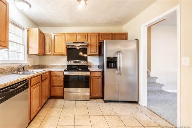 Building Photo - 1113 Oakstone Dr