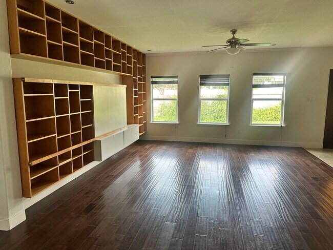 Building Photo - 2801 Braids Dr