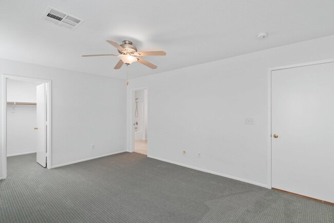 Building Photo - BEAUTIFUL 3 BED HOME IN SUMMERLIN- NEW FLOORING! HUGE LOFT!