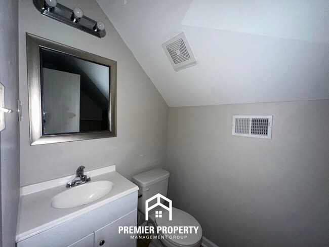 Building Photo - Spacious 3BR/2BA Bartlett Home | 1,770+ SQ FT, Tile Floors & Large Fenced Yard