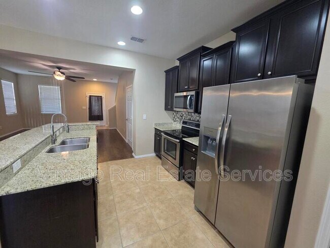 Building Photo - 9209 English Oaks Ln