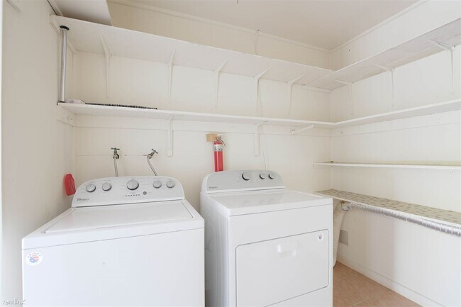 Building Photo - 2 br, 1 bath House - 26160 Falsterbor Drive