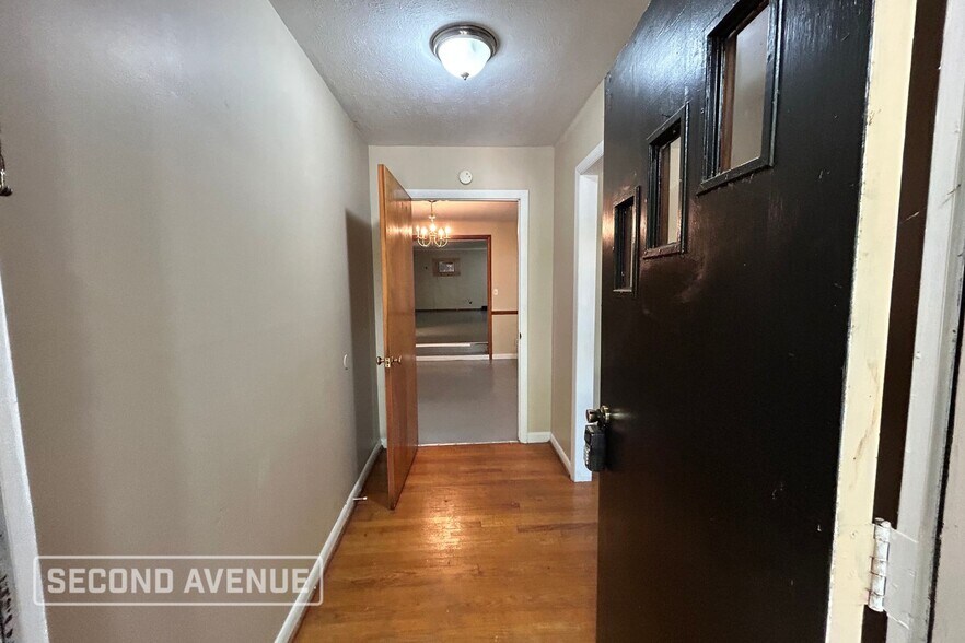 Building Photo - 296 Channing Dr