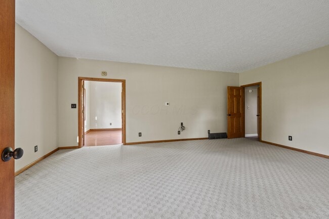 Building Photo - 7711 Hayden Run Rd