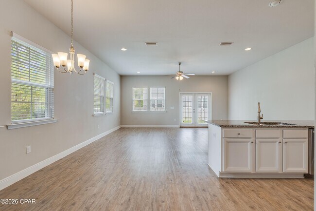 Building Photo - 116 Fossil Falls Ln