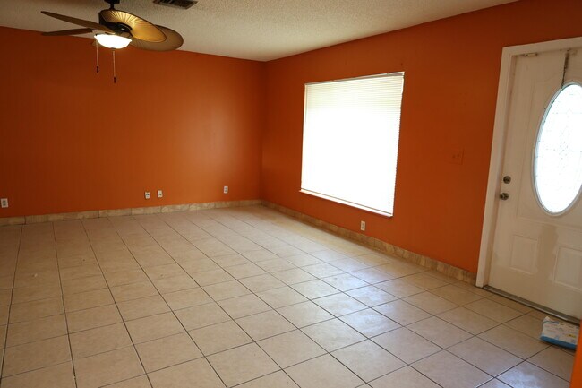 Building Photo - 7328 Palmdale Dr