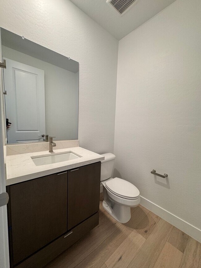 Building Photo - BRAND NEW HOME IN ALORAVITA IN PEORIA