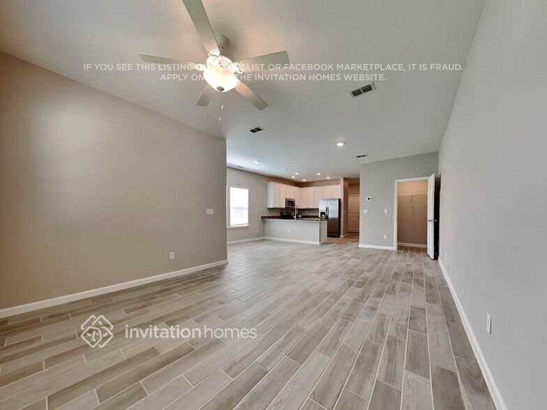 Building Photo - 13232 Shore Grass Dr