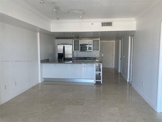 Building Photo - 185 SW 7th St