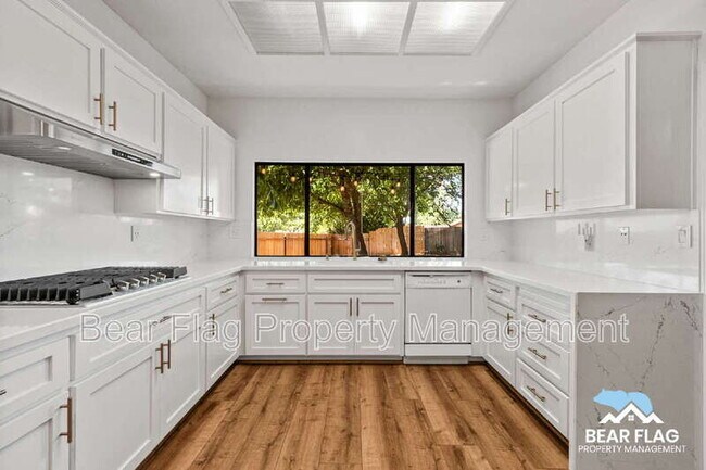 Building Photo - 1601 Wyndham Way