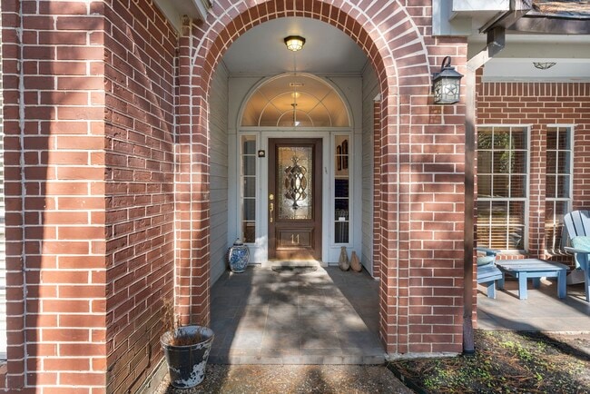 Building Photo - 11 Hornsilver Pl