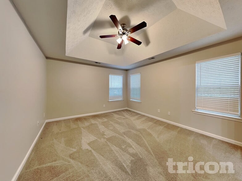 Building Photo - 313 Cascade Ct
