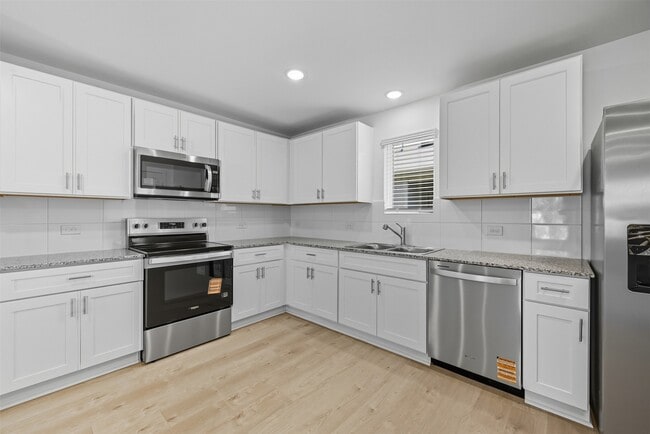 Building Photo - 30527 Bladnoch Ln