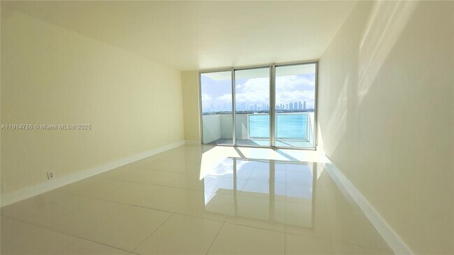 Building Photo - 1200 West Ave