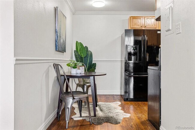 Building Photo - Sunny Corner Condo in the Heart of Capitol Hill | 2 Bed • 2 Bath • 795 Sq. Ft.
