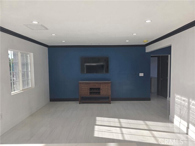 Building Photo - 9525 Stanwin Ave