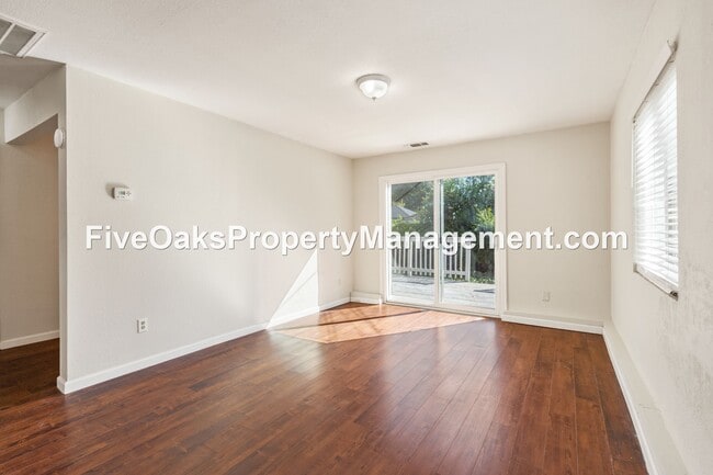 Building Photo - 5310 1/2 Nugget Rd-