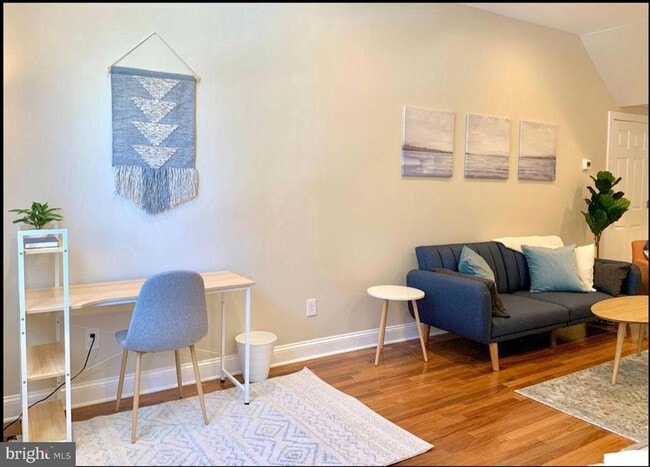 Building Photo - 1404 S 2nd St