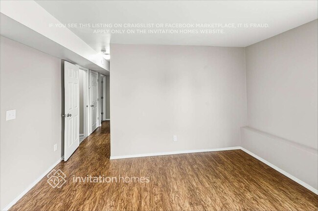 Building Photo - 8018 Crown Ridge Blvd