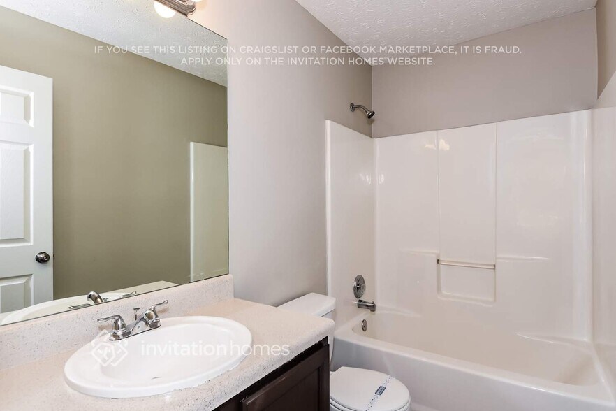 Building Photo - 1127 Eastmill Cove