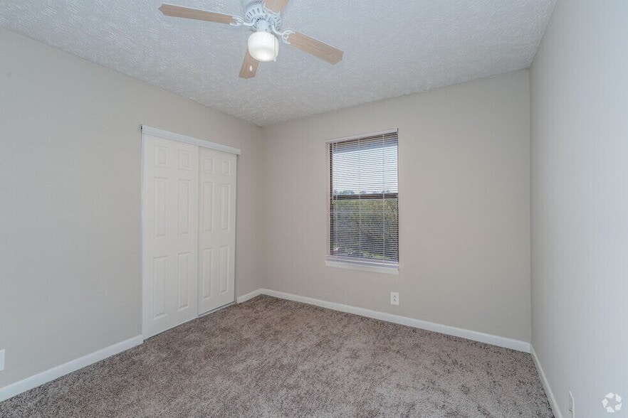 Building Photo - 4601 Packard Dr