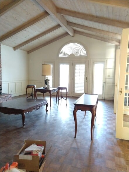 Building Photo - 299 Dallas Dr