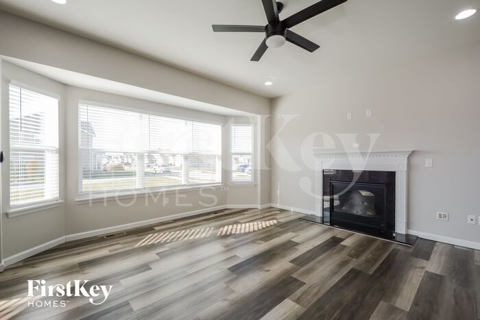 Building Photo - 3248 Charlestowne Crossing Dr