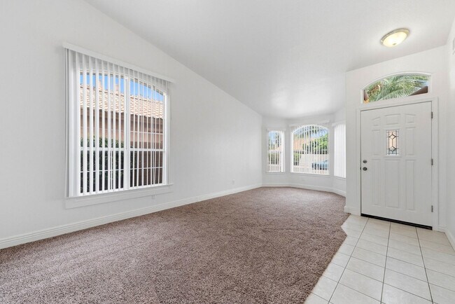 Building Photo - 15822 S 32nd Pl