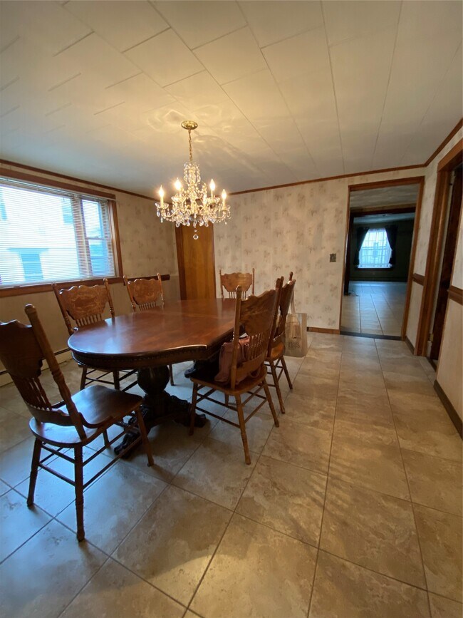 Building Photo - 147 Murray St