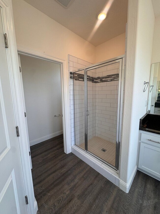 Building Photo - 4438 Langden Dr
