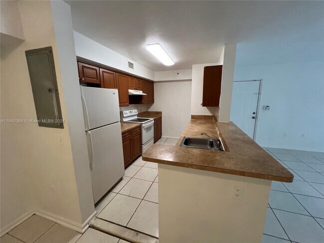 Building Photo - 15460 SW 284th St