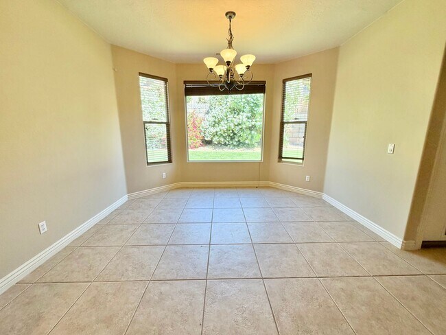 Building Photo - 2176 N Gunsight Dr