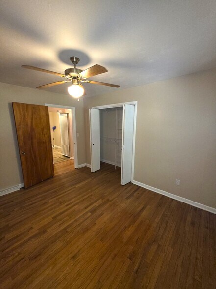 Building Photo - 506 W Dunbar St