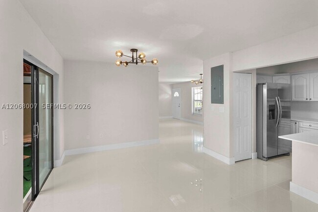 Building Photo - 6330 SW 135th Ave