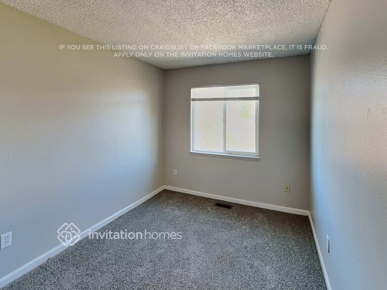 Building Photo - 5174 Sable St