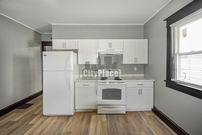 Building Photo - 119 N Euclid Ave