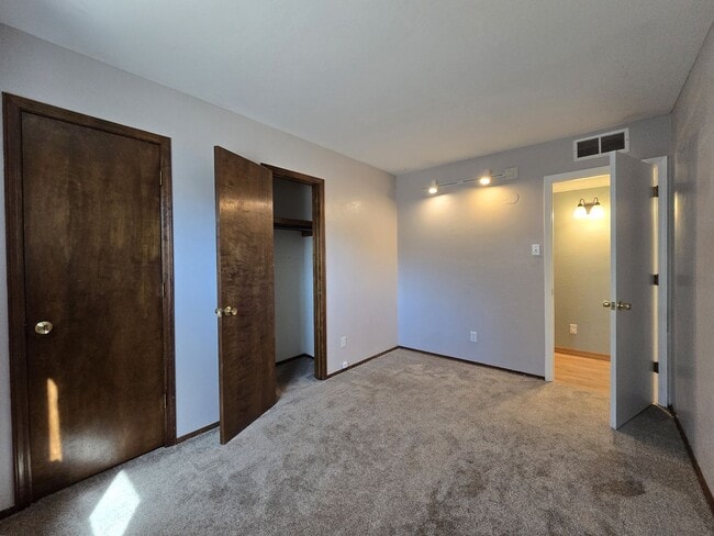 Building Photo - 506 Ridgecrest Ave