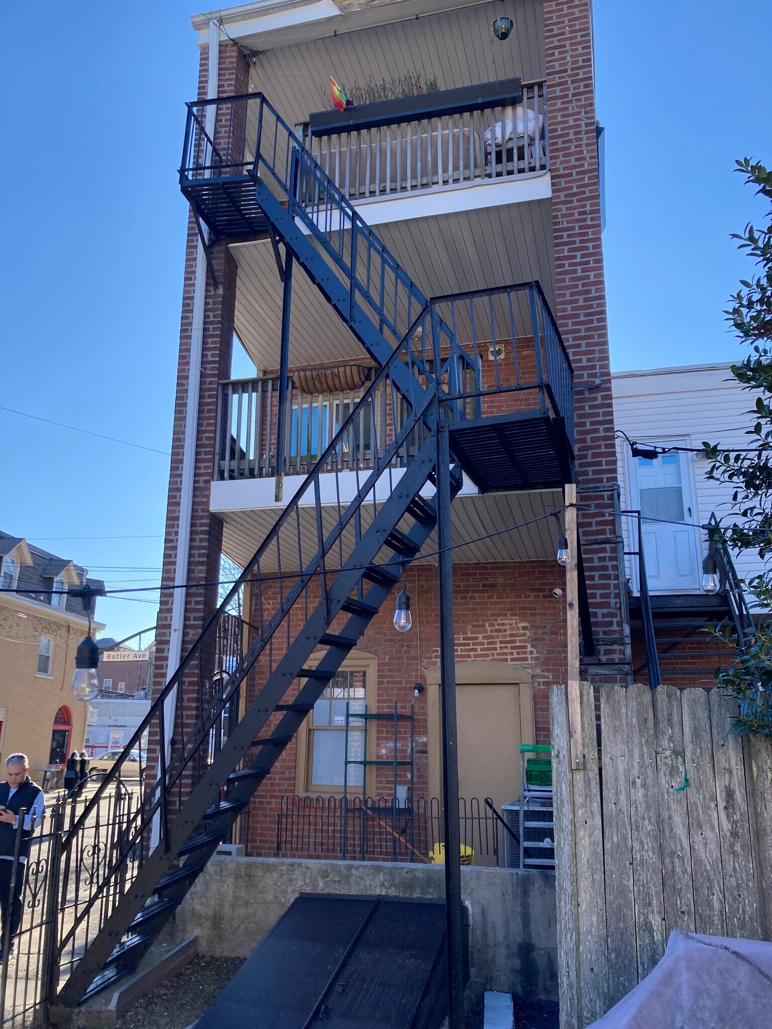 Building Photo - 2 N Ridge Ave