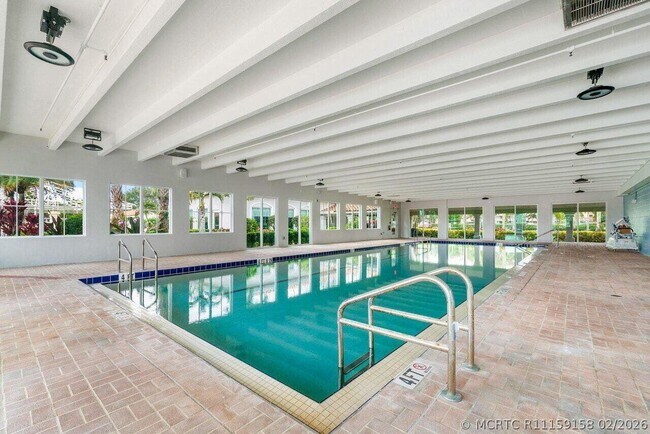 Building Photo - 14111 Royal Vista Dr