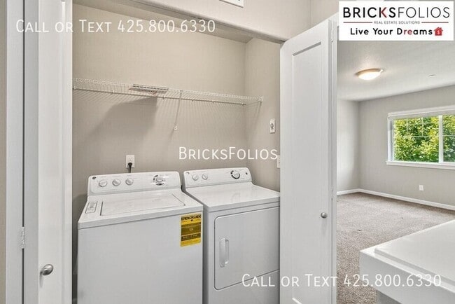 Building Photo - Beautiful Townhome For Rent in Olympia