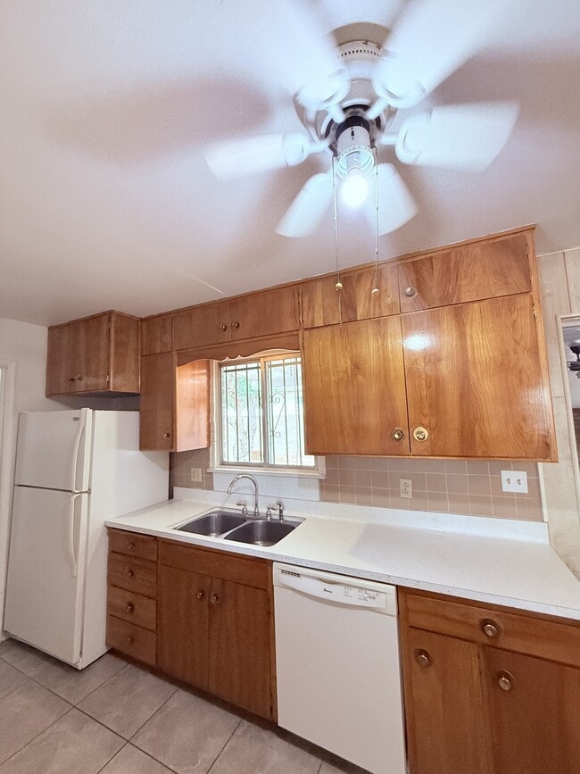 Building Photo - 4834 N Los Altos Pl