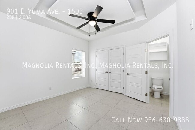 Building Photo - 901 E Yuma Ave