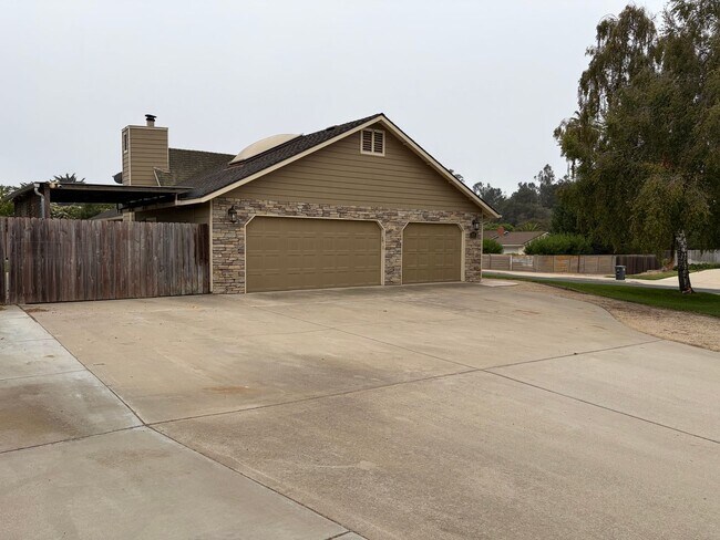 Building Photo - 608 Hope Terrace Ct