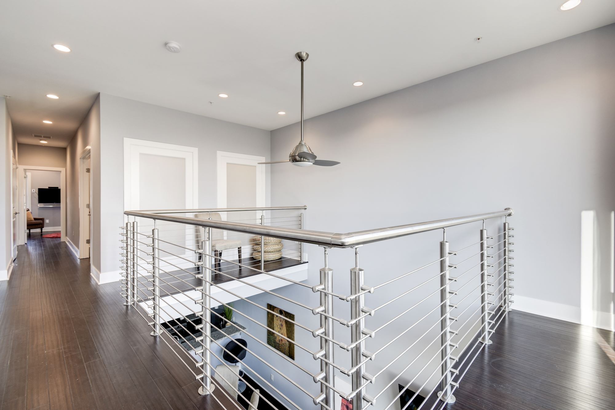 Building Photo - 2122 3rd St NE