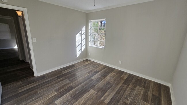 Building Photo - 512 Woodward Ave