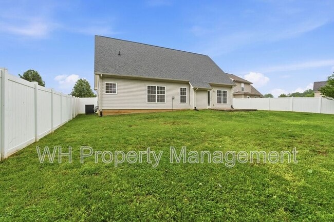 Building Photo - 572 Preakness Cir