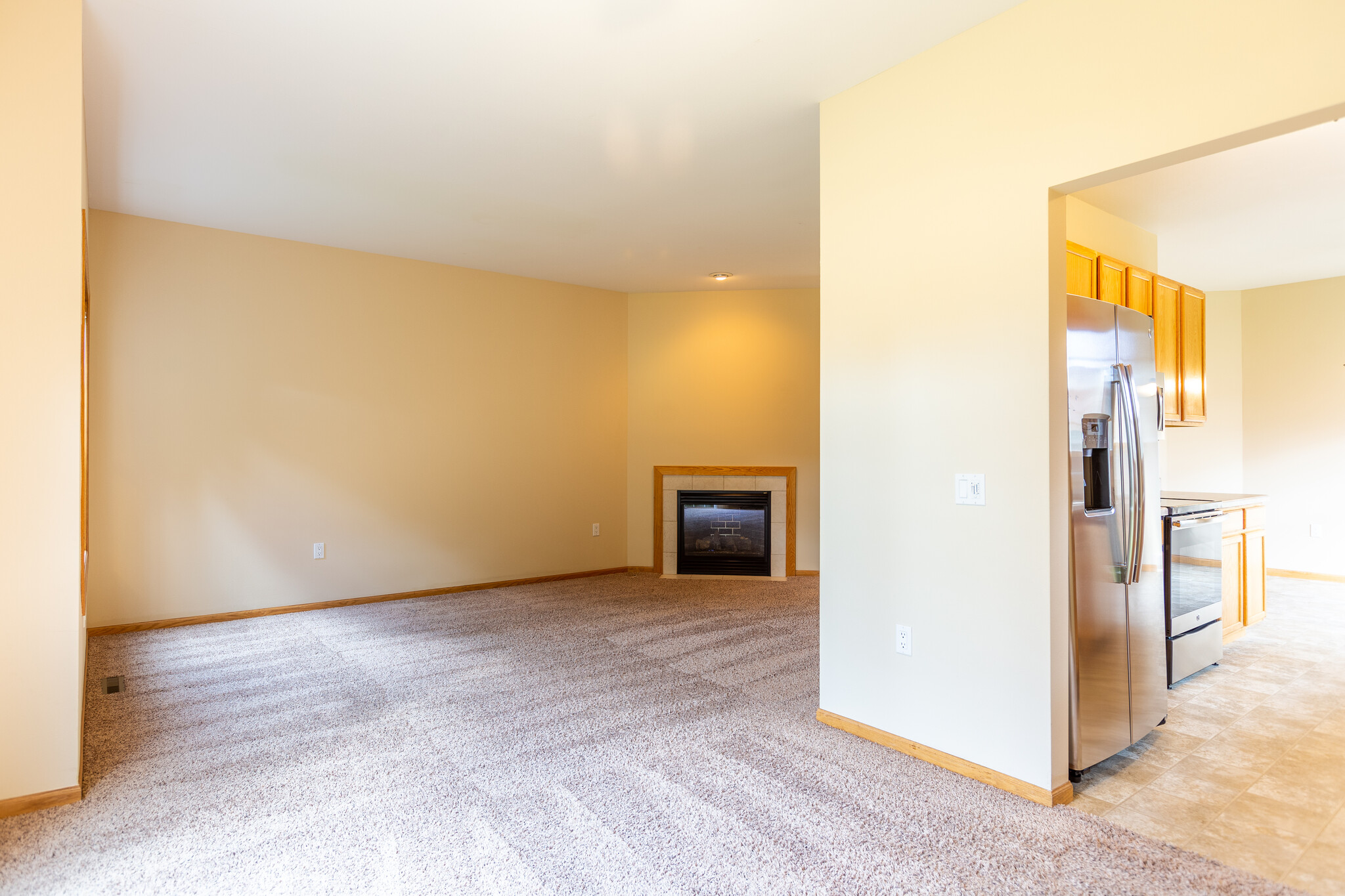 Building Photo - 3745 Maple Grove Dr