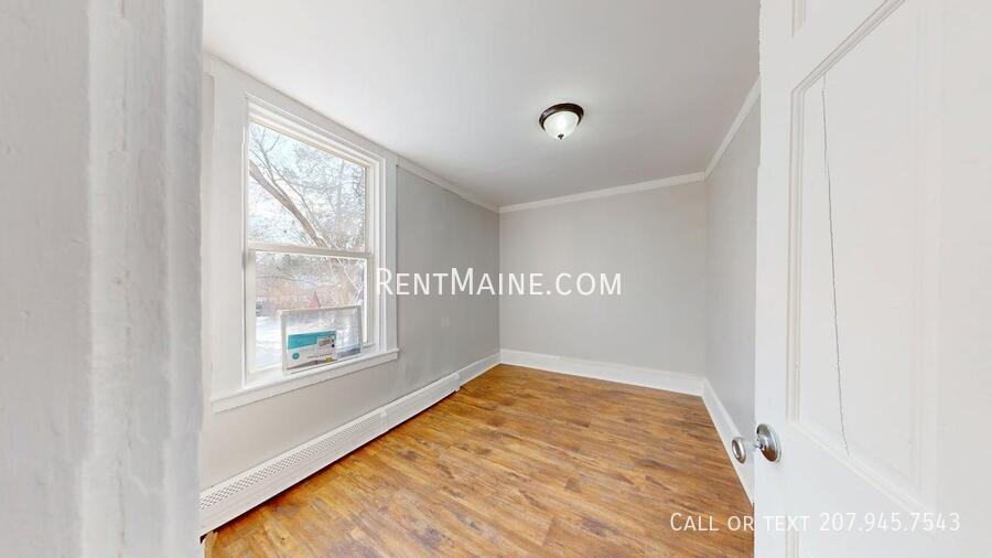 Building Photo - 22 Birch St